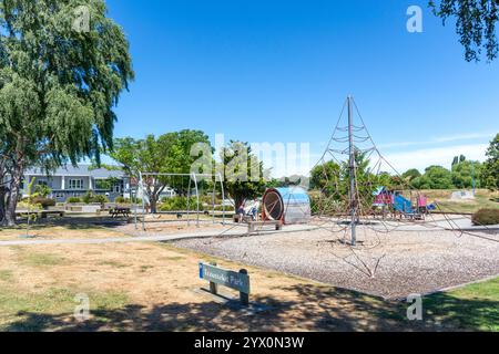 Kinderspielplatz, Trousselot Park, Charles Street, Kaiapoi, Canterbury, Südinsel, Neuseeland Stockfoto
