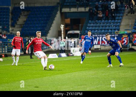 Krakau, Polen, 12. Dezember 2024, Ein Fußballspiel im 7. Spieltag der polnischen 1. Liga zwischen Wisla Krakau und Miedz Legnica, OP: Rafal Mikulec Stockfoto