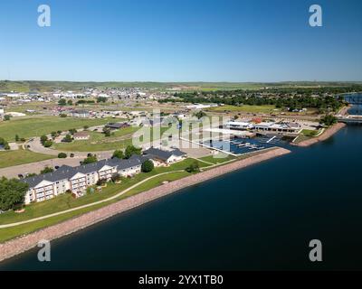 Luftaufnahme der Stadt Fort Pierre am Missouri River im Zentrum von South Dakota Stockfoto