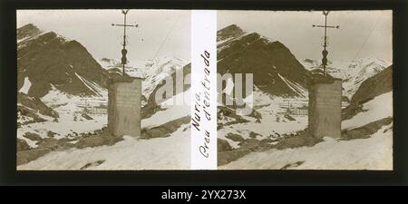 Creu d'entrada a la vall de Núria. Stockfoto