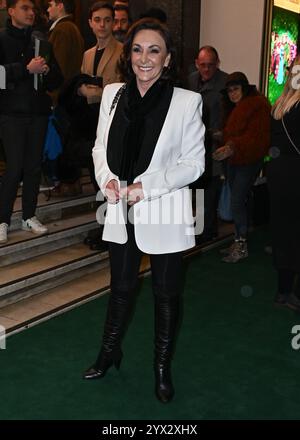 London, Großbritannien. Dezember 2024. Shirley Ballas nimmt an der „Robin Hood“ London Palladium Panto Press Night im London Palladium in London Teil. UK. Donnerstag, 12. Dezember 2024 Credit: Famous/Alamy Live News Stockfoto