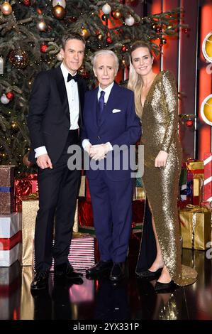 Sven Lorig, Jose Carreras und Stephanie Müller-Spirra bei der 30. JosÃ Carreras Gala 2024 in der Medienstadt Leipzig. Leipzig, 12.12.2024 *** Sven Lorig, Jose Carreras und Stephanie Müller Spirra bei der JosÃ Carreras Gala 30 2024 in der Medienstadt Leipzig Leipzig, 12 12 2024 Foto:XF.xKernx/xFuturexImagex carreras 4467 Stockfoto