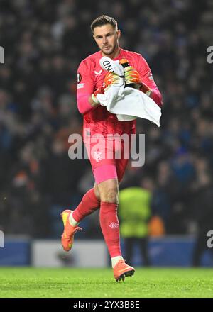 Glasgow, Großbritannien. Dezember 2024. Jack Butland von den Rangers während des Spiels der UEFA Europa League im Ibrox Stadium, Glasgow. Der Bildnachweis sollte lauten: Neil Hanna/Sportimage Credit: Sportimage Ltd/Alamy Live News Stockfoto