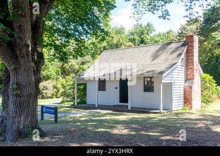 Dean's historisches Cob Cottage, Riccarton House & Bush, Kahu Road, Fendalton, Christchurch (Ōtautahi), Canterbury, Neuseeland Stockfoto