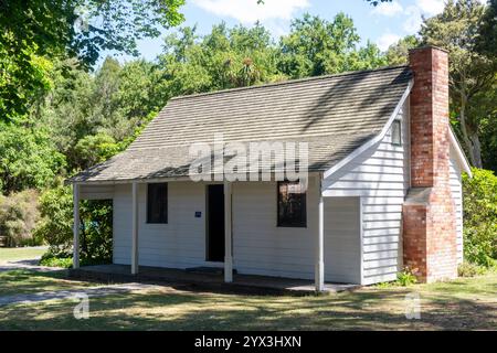 Dean's historisches Cob Cottage, Riccarton House & Bush, Kahu Road, Fendalton, Christchurch (Ōtautahi), Canterbury, Neuseeland Stockfoto