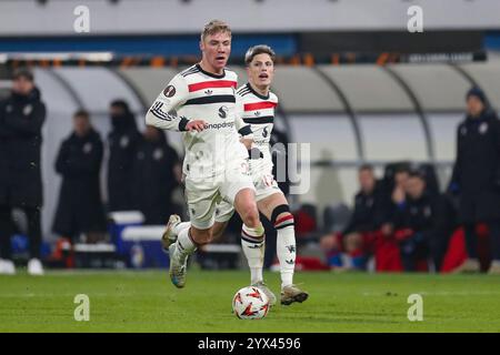 Pilsen, Großbritannien. Dezember 2024. Manchester United Stürmer Rasmus Hojlund (9) Højlund während des Spiels FC Viktoria Plzen gegen Manchester United FC am 6. Spieltag der UEFA Europa League in der Doosan Arena, Pilsen, Tschechien am 12. Dezember 2024 Credit: Every Second Media/Alamy Live News Stockfoto