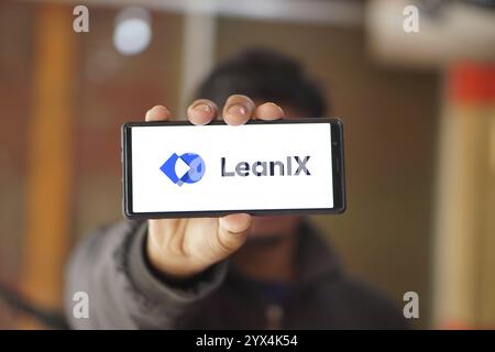LeanIX-Logo auf Smartphon Stockfoto