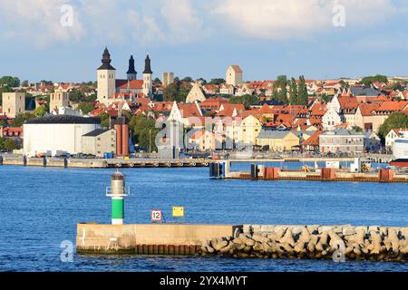 Blick auf Visby mit seiner historischen Altstadt. Blick auf Visby auf Gotland Stockfoto