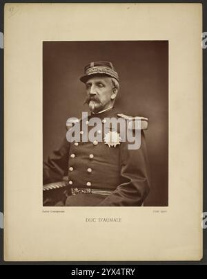 Duc d'Aumale, 1878. Weitere Informationen: Porträt eines musterten Mannes in Militäruniform, mit goldenen Schulterklappen und einer großen Medaille auf der Brust. Stockfoto