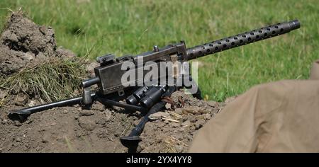 Das M1919 Browning ist ein mittelgroßes Maschinengewehr mit Kaliber .30, das im 20. Jahrhundert, insbesondere während des Zweiten Weltkriegs und des Koreakrieges, weit verbreitet war. Stockfoto