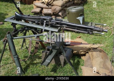 Das MG 42 ist ein luftgekühltes Mehrzweckmaschinengewehr, das von der Wehrmacht und der Waffen-SS eingesetzt wird Stockfoto