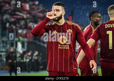 Mario HERMOSO von AS Roma feiert seinen Höhepunkt während des Fußballspiels der UEFA Europa League, League Phase MD6 zwischen AS Roma und SC Braga am 12. Dezember 2024 im Stadio Olimpico in Rom Stockfoto