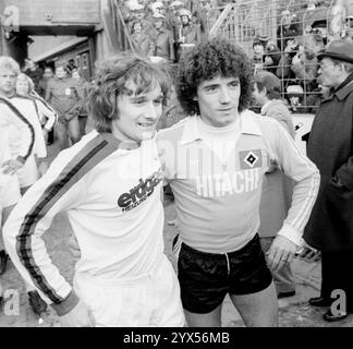 VFL Borussia Mönchengladbach - Hamburger SV 4:3 /09.02.1979/ Allan Simonsen (rechts) und Kevin Keegan (HSV) vor dem Spiel [automatisierte Übersetzung] Stockfoto