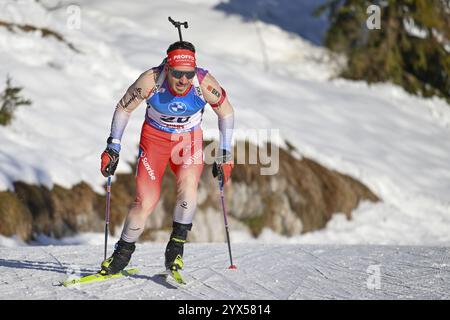 Hochfilzen, Österreich. Dezember 2024. HOCHFILZEN, ÖSTERREICH - 13. DEZEMBER: Joscha Burkhalter aus der Schweiz tritt beim Men 10km Sprint des IBU World Cup Biathlon Hochfilzen am 13. Dezember 2024 in Hochfilzen an. 241213 SEPA 26 101 - 20241213 PD6200 Credit: APA-PictureDesk/Alamy Live News Stockfoto