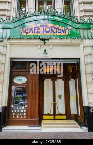 Buenos Aires, Argentinien - 22. November 2024: Café Tortoni, das älteste Café in Argentinien Stockfoto