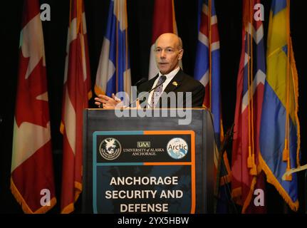 Anchorage, Vereinigte Staaten von Amerika. 19. November 2024. Dr. Michael Sfraga, Botschafter der Vereinigten Staaten für Arktis, hält während der Sicherheits- und Verteidigungskonferenz von Anchorage am 19. November 2024 in Anchorage, Alaska. Die dreitägige Konferenz konzentrierte sich auf Diskussionen über die wachsende Bedeutung der arktischen Regionen für die globale Sicherheit. Quelle: Amber Kurka/DOD/Alamy Live News Stockfoto