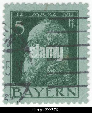 BAYERN — 10. März 1911: 5 Pfennig dunkelgrün auf grüner Briefmarke mit Porträt des Fürsten Luitpold zum 90. Jahrestag. Luitpold Karl Joseph Wilhelm Ludwig, Prinzregent von Bayern (12. März 1821 – 12. Dezember 1912), war von 1886 bis 1912 de facto Herrscher über Bayern, als Regent für seine Neffen Ludwig II. Und König Otto. Seine Regentschaft entstand aufgrund der geistigen Unfähigkeit seiner Neffen Stockfoto