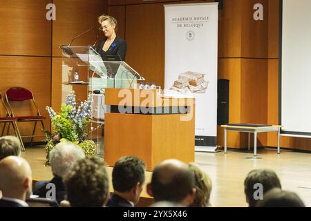 Brüssel, Belgien Dezember 2024. Die Schauspielerin Cecile de France spricht bei einem Empfang für die neuen Mitglieder der Königlichen Akademie Belgiens am Freitag, den 13. Dezember 2024 in Brüssel. BELGA FOTO NICOLAS LANDEMARD Credit: Belga Nachrichtenagentur/Alamy Live News Stockfoto