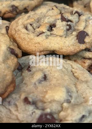 Nahaufnahme von frisch gebackenen Chocolate Chip Cookies Stockfoto