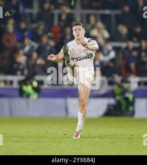 Dezember 2024; Salford Community Stadium, Salford, Lancashire, England; Investec Champions Cup Rugby, Sale Sharks versus Racing 92; Dan Lancester von Racing 92 Stockfoto