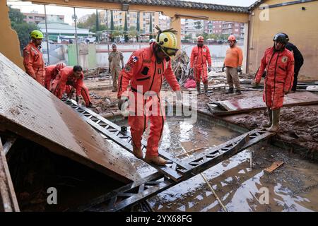 Die „Brigada de Rescate Topos Tlatelolco“ ist ein Rettungsteam, das sich aus Freiwilligen in Gebieten zusammensetzt, die von Naturkatastrophen betroffen sind. Erste-Hilfe-Unfälle Stockfoto