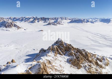 Winterlandschaft des Pamir-Plateaus, Jarty Gumbez, Provinz Gorno-Badakhshan, Tadschikistan, Zentralasien, Asien Stockfoto