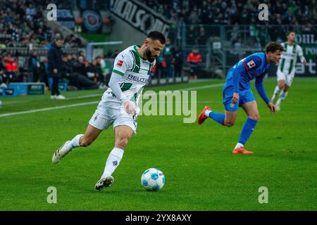 Am Ball Franck Honorat (Borussia Mönchengladbach, #09) VfL Borussia Mönchengladbach vs. SV Holstein Kiel, Fussball, 1. Bundesliga, 14. Spieltag, Saison 2024/2025, 14.12.2024 Foto: Eibner-Pressefoto/ Justin Derondeau DFL-VORSCHRIFTEN VERBIETEN JEDE VERWENDUNG VON FOTOGRAFIEN ALS BILDSEQUENZEN UND/ODER QUASI-VIDEO Stockfoto