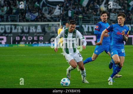 # VfL Borussia Mönchengladbach vs. SV Holstein Kiel, Fussball, 1. Bundesliga, 14. Spieltag, Saison 2024/2025, 14.12.2024 Foto: Eibner-Pressefoto/ Justin Derondeau DFL-VORSCHRIFTEN VERBIETEN JEDE VERWENDUNG VON FOTOGRAFIEN ALS BILDSEQUENZEN UND/ODER QUASI-VIDEO Stockfoto