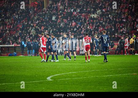 Spielabbruch, GER, 1. FC Union Berlin gegen VFL Bochum, Fussball Herren, 1. Bundesliga, Saison 2024/2025, 14. SPIELTAG, 13.12.2024 (DFL-VORSCHRIFTEN VERBIETEN DIE VERWENDUNG VON FOTOS ALS BILDSEQUENZEN UND/ODER QUASI-VIDEO). Foto: Eibner-Pressefoto/ Claudius Rauch Stockfoto