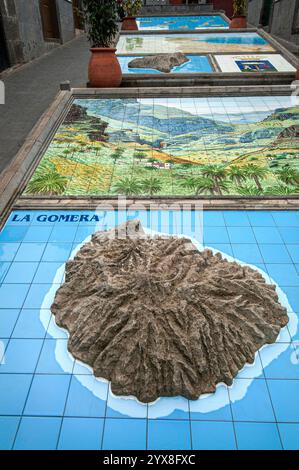 LA GOMERA Plaster Relief 3D-Karte der Insel La Gomera im Dorf Firgas auf den Gran Canaria Kanarischen Inseln Spanien Stockfoto