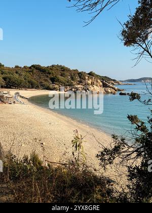 Blaue Lagunen und Landschaft des nordgriechenlands Stockfoto