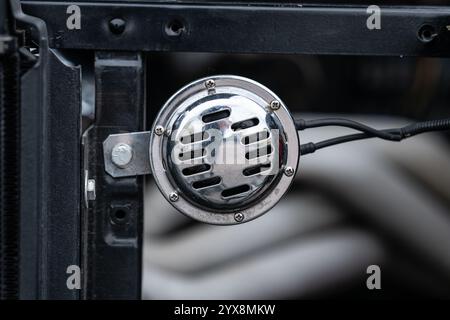 Göteborg, Schweden - 24. August 2024: Details eines grauen 1955 Chevrolet 210 Stockfoto