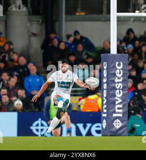 Aviva Stadium, Dublin, Irland. Dezember 2024. Investec Champions Cup Rugby, Leinster gegen Clermont Auvergne; Irae Simone von Clermont tritt für Position Credit: Action Plus Sports/Alamy Live News Stockfoto