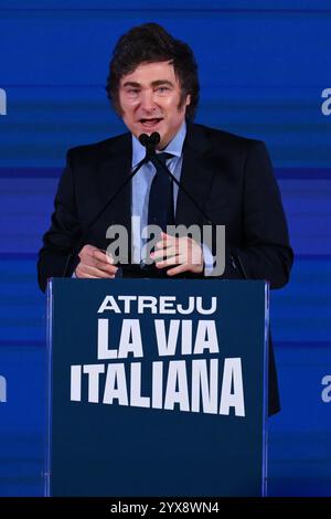 Rom, Italien. Dezember 2024. Javier Milei Präsident Argentiniens nimmt am 13. Dezember 2024 in Rom Teil. Die 25. Ausgabe von Atreju findet im Circus Maximus in Rom statt. Quelle: Domenico Cippitelli/Alamy Live News Stockfoto