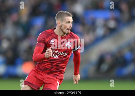 London Road, Peterborough am Samstag, 14. Dezember 2024. Ronan Darcy (10 Crawley Town) während des Spiels der Sky Bet League 1 zwischen Peterborough und Crawley Town in der London Road, Peterborough am Samstag, den 14. Dezember 2024. (Foto: Kevin Hodgson | MI News) Credit: MI News & Sport /Alamy Live News Stockfoto