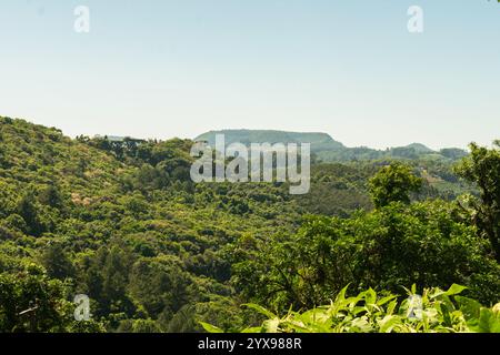 Blick auf die Berge in Nova Petropolis, Serra Gaúcha - südlich von Brasilien Stockfoto