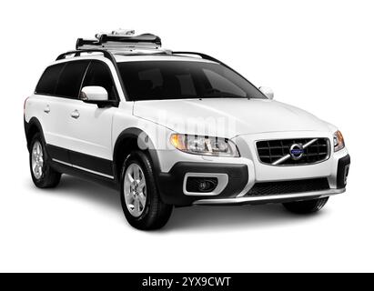 2010 Volvo XC70 3.2 AWD Kombi isoliert Auto auf weißem Hintergrund mit Beschneidungspfad Stockfoto