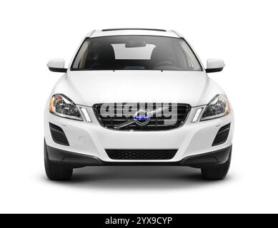 White 2011 Volvo XC60 3.2 AWD isoliert auf weißem Hintergrund mit Beschneidungspfad Stockfoto