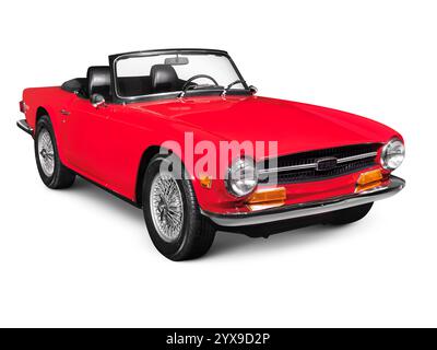 Rot 1969 Triumph TR6 Oldtimer retro-Isoalted auf weißem Hintergrund mit Beschneidungspfad Stockfoto