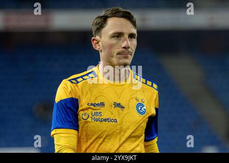 Basel, Schweiz. Dezember 2024. Basel, Schweiz, 14. Dezember 2024: Noah Persson (16 GCZ) jubelt zum Ende des Fußballspiels der Super League zwischen dem FC Basel 1893 und dem Grasshopper Club Zürich im St. Jakob-Park in Basel, Schweiz. Philipp Kresnik (Philipp Kresnik/SPP) Credit: SPP Sport Press Photo. /Alamy Live News Stockfoto