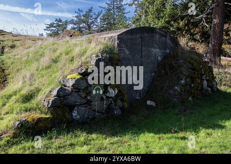 Oberer Batteriewassertank bei Fort Rodd Hill & Fisgard Lighthouse National Historic Site in Victoria, British Columbia, Kanada Stockfoto