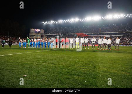 Madrid, Spanien. Dezember 2024. Beide Mannschaften wurden während des LaLiga EA SPORTSPIELS zwischen Rayo Vallecano und Real Madrid FC im Estadio de Vallecas gesehen. Endergebnis: Rayo Vallecano 3-3 Real Madrid. Quelle: SOPA Images Limited/Alamy Live News Stockfoto