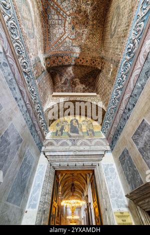 Das Vestibulenmosaik von Hagia Sophia in Istanbul, Türkei Stockfoto
