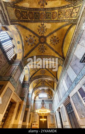 Innenraum des inneren Narthex in der Hagia Sophia, Istanbul Stockfoto
