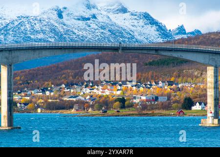 Sandnessundbrücke in Tromso - Norwegen Stockfoto