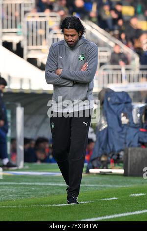 Benito Stirpe Stadium, Frosinone, Italien - Fabio Grosso Cheftrainer des US-amerikanischen Sassuolo während des Fußballspiels der Serie B, Frosinone gegen Sassuolo, 14. Dezember 2024 (Foto: Roberto Ramaccia/SIPA USA) Stockfoto