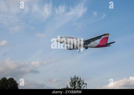 EC-KKS Iberia Airbus A319-111 London Heathrow UK 21-8-2019 Stockfoto