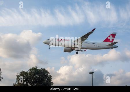 Swiss International Air Lines Airbus A220-171 London Heathrow UK 2-08-2019 Stockfoto