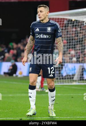 Nottingham, Großbritannien. Dezember 2024. NOTTINGHAM, ENGLAND, 14. DEZEMBER: Lucas Digne aus Aston Villa während des Premier League-Spiels zwischen Nottingham Forest und Aston Villa Town am 30. November 2024 in Nottingham, England. (Paul Bonser/SPP) Credit: SPP Sport Press Photo. /Alamy Live News Stockfoto