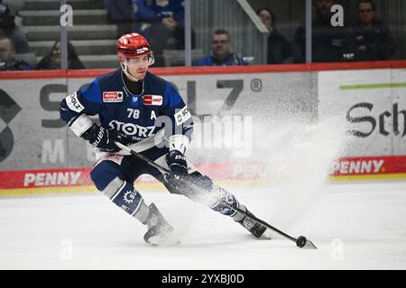 Will Weber (Schwenninger Wild Wings #78) Schwenninger Wild Wings gegen Augsburger Panther, Eishockey, DEL, 26. Spieltag, Saison 2024/2025, 15.12.2024 Foto: Eibner-Pressefoto/Sven Laegler Stockfoto